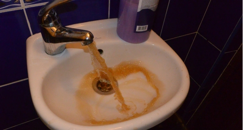 Жителей Светотехстроя предупредили о плохой воде