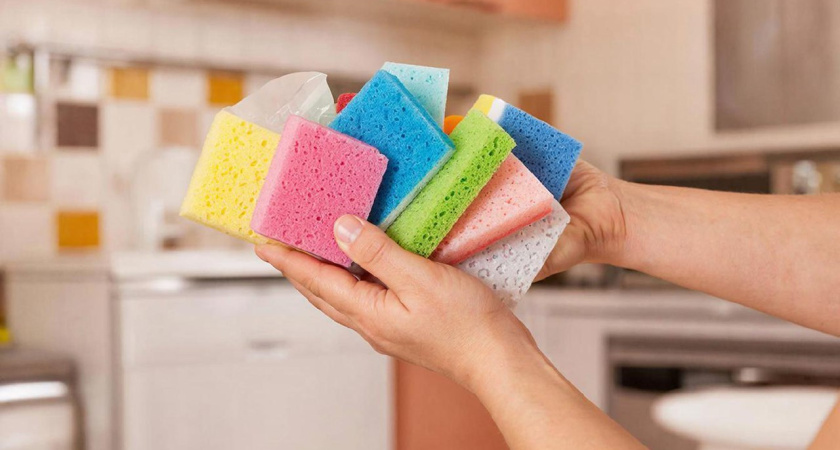 Так вот почему губки для посуды разных цветов: это не случайная «радуга», а целая система - жаль, что узнала про это лишь в 50 лет