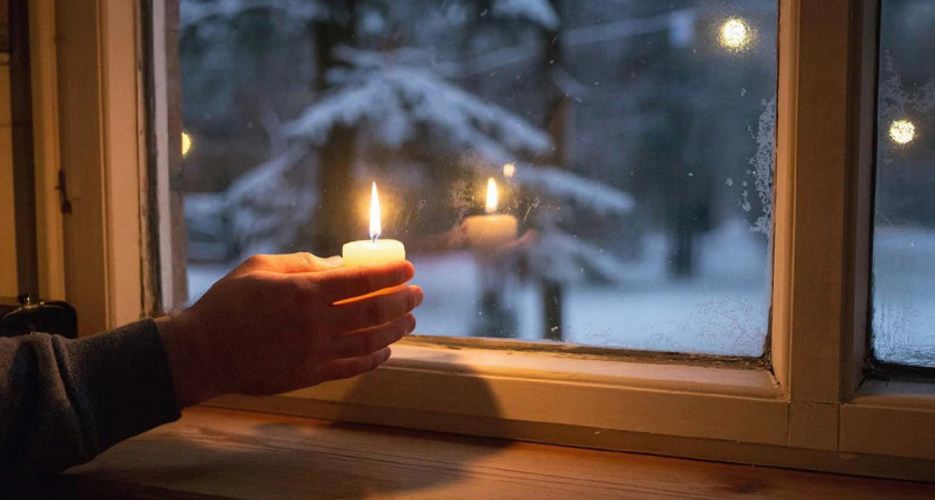 Обогреватель не использую: в мороз грею дом с помощью всего одной свечи - этим методом заставляю её раздавать тепло на всю квартиру