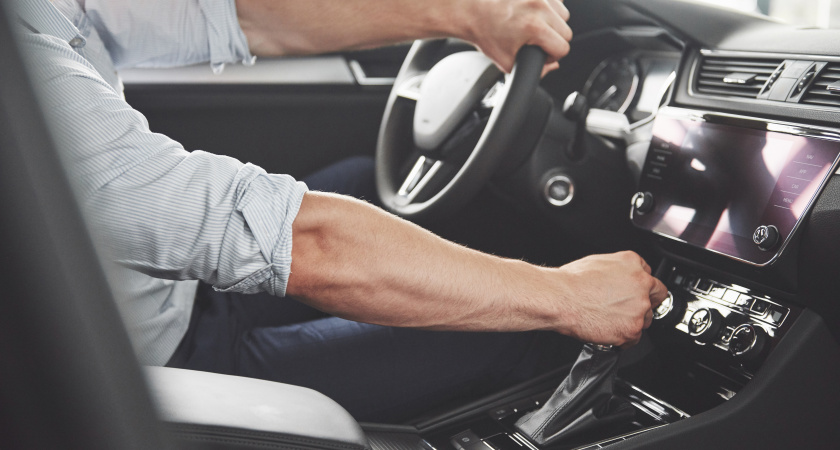 Когда надо трогаться со 2 скорости и зачем это нужно: все  опытные водители знают про эту фишку 