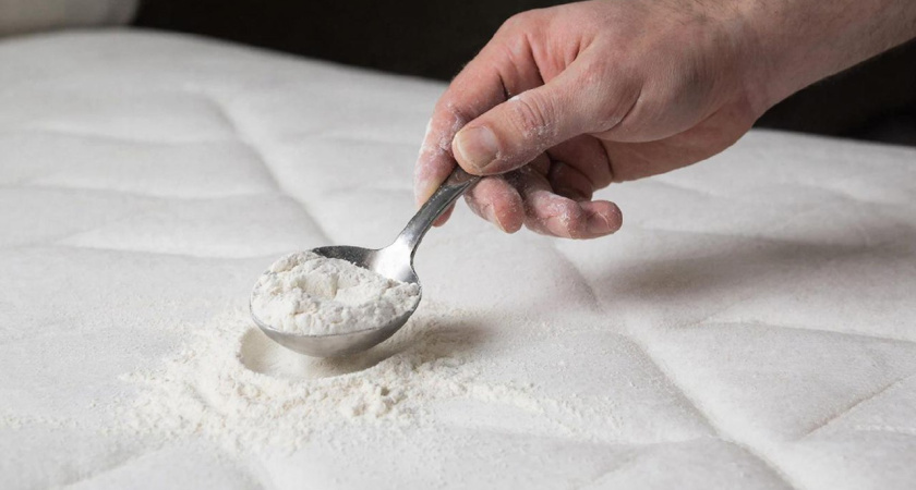 Сыплю на матрас 1 раз в месяц и сплю как младенец: проверенный лайфхак для крепкого сна