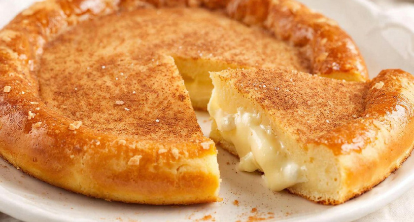 Сырники на завтрак больше не жарю: пеку сочную творожную лепешку и она в 10 раз вкуснее - всей семье хватит