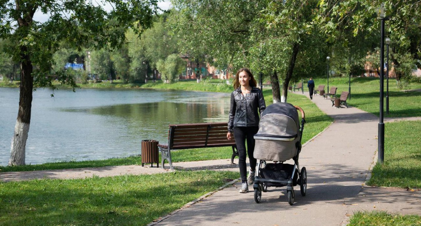 Уютный, зелёный и жители просто душки: нашел идеальный город для жизни - красивые улочки с двухэтажными домами и бюджетные цены  