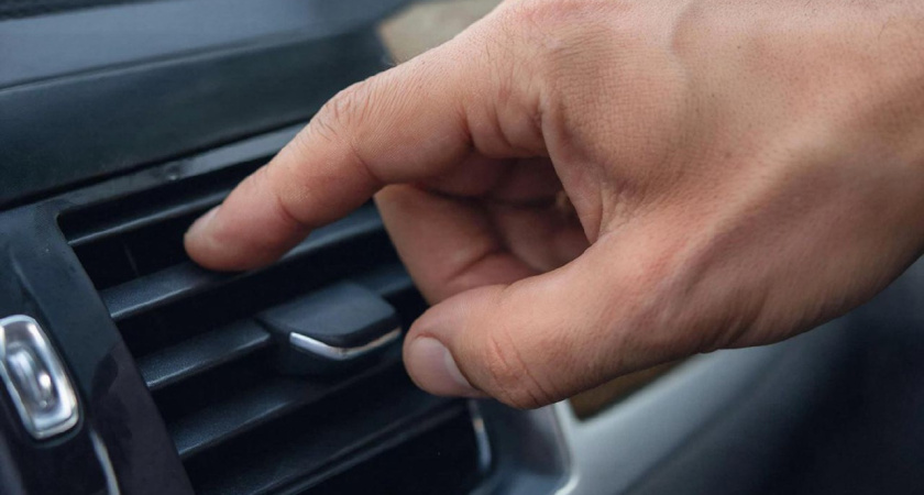 Не на лобовик: куда нужно направить дефлекторы печки в мороз - в салоне станет тепло за 2 минуты