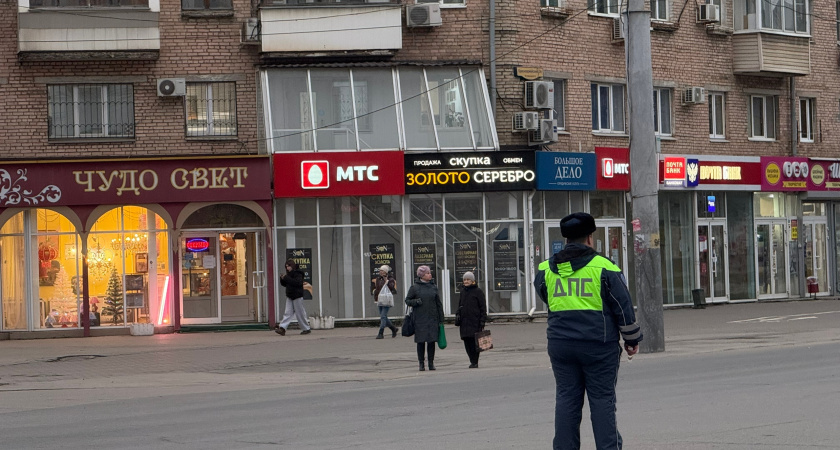 Инспектор ДПС вправе отобрать их сразу: какие предметы лучше не возить в авто