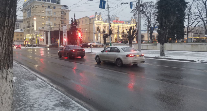 Заехал за стоп-линию на светофоре: что делать и как избежать штрафа