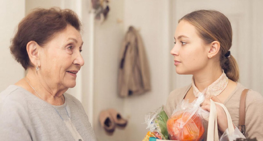 Не просите родных об этих вещах: отношения испортите на долгие годы