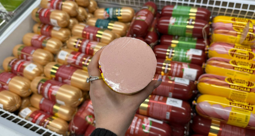 Никогда не брала колбасу в нарезке, но эта из "Пятерочки" меня покорила - вкус мясной, ни намека на химозные добавки