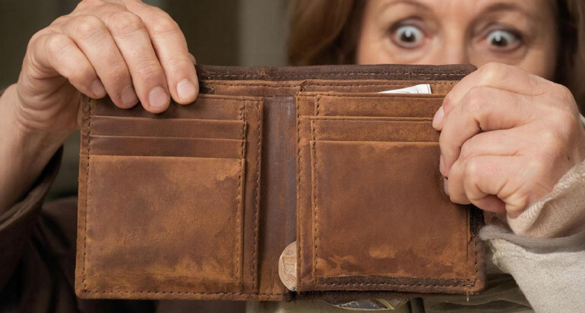 После праздников россиян ждёт затяжное безденежье: эксперты объяснили причину