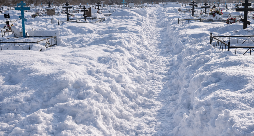 В Мордовии не смогли похоронить человека из-за заваленной снегом дороги 