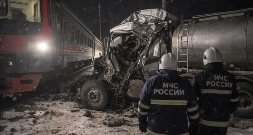 В Мордовии уточнили обстоятельства столкновения поезда и цистерны на железнодорожном переезде