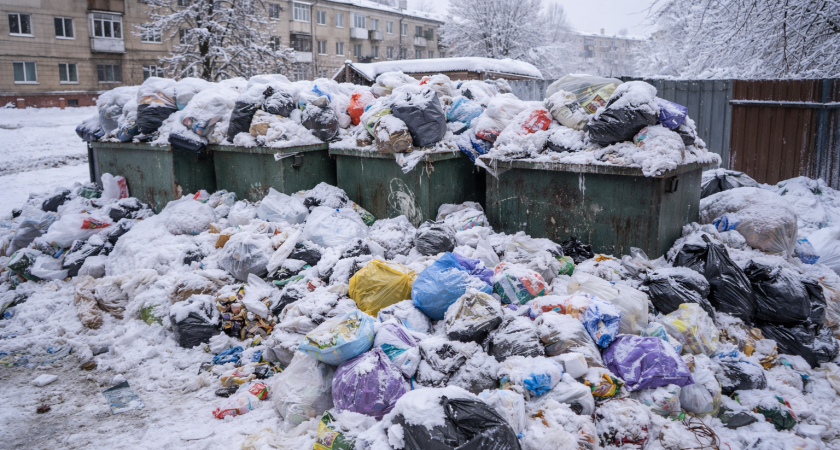 Контейнеры переполнены: в Мордовии жалуются на работу регионального оператора