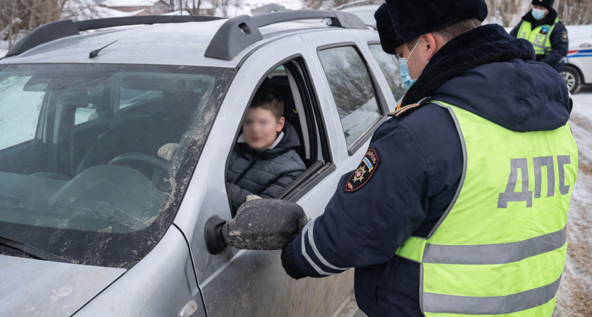 В Мордовии за рулём кроссовера остановили 13-летнего школьника