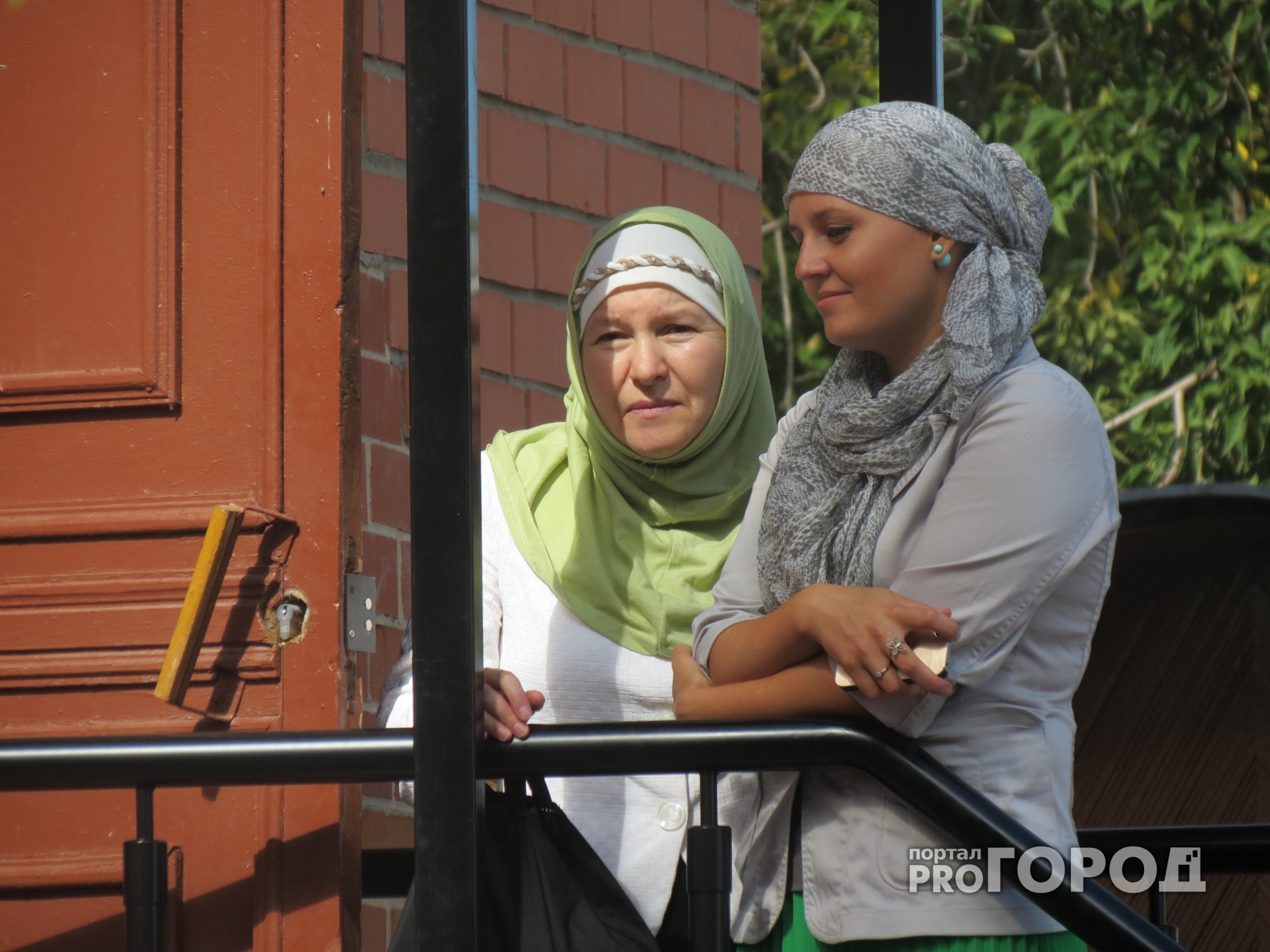 Суд не разрешил мордовским учительницам носить мусульманские платки