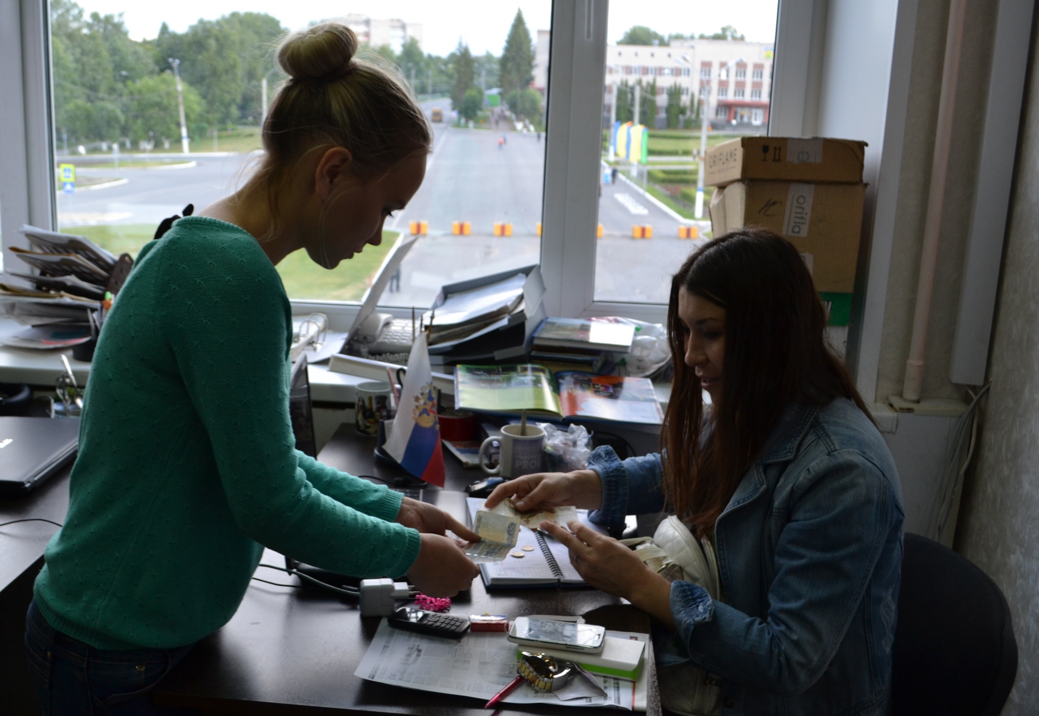 Гороскоп на 5 апреля: Тельцам стоит избегать разногласий, а Львам поступит предложение, сулящее прибыль