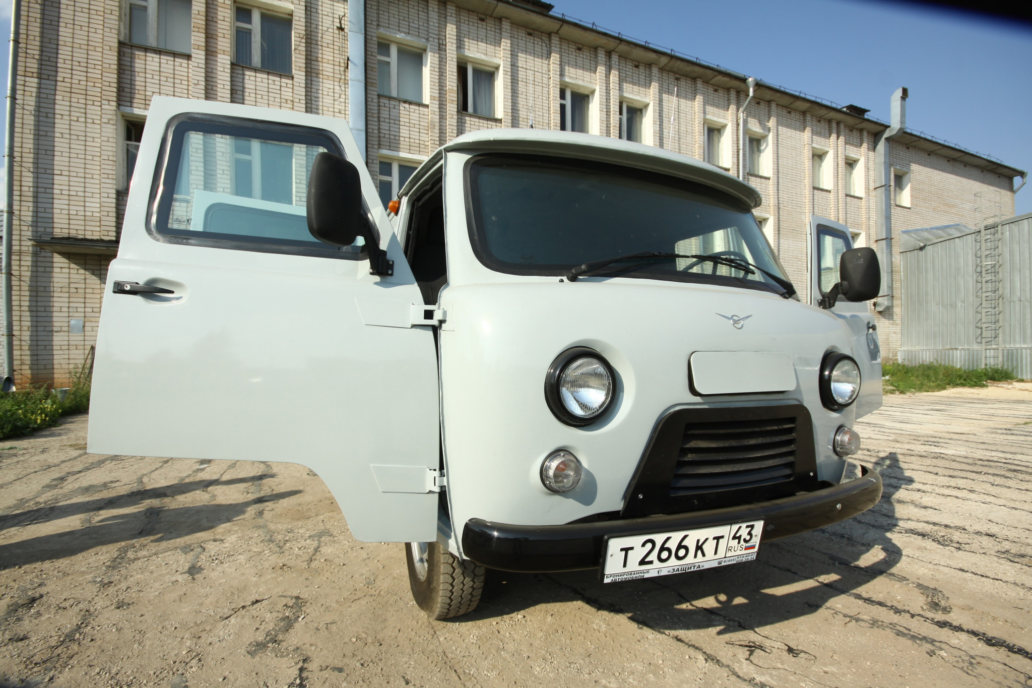 В Мордовии «УАЗ» съехал в кювет: пострадал водитель