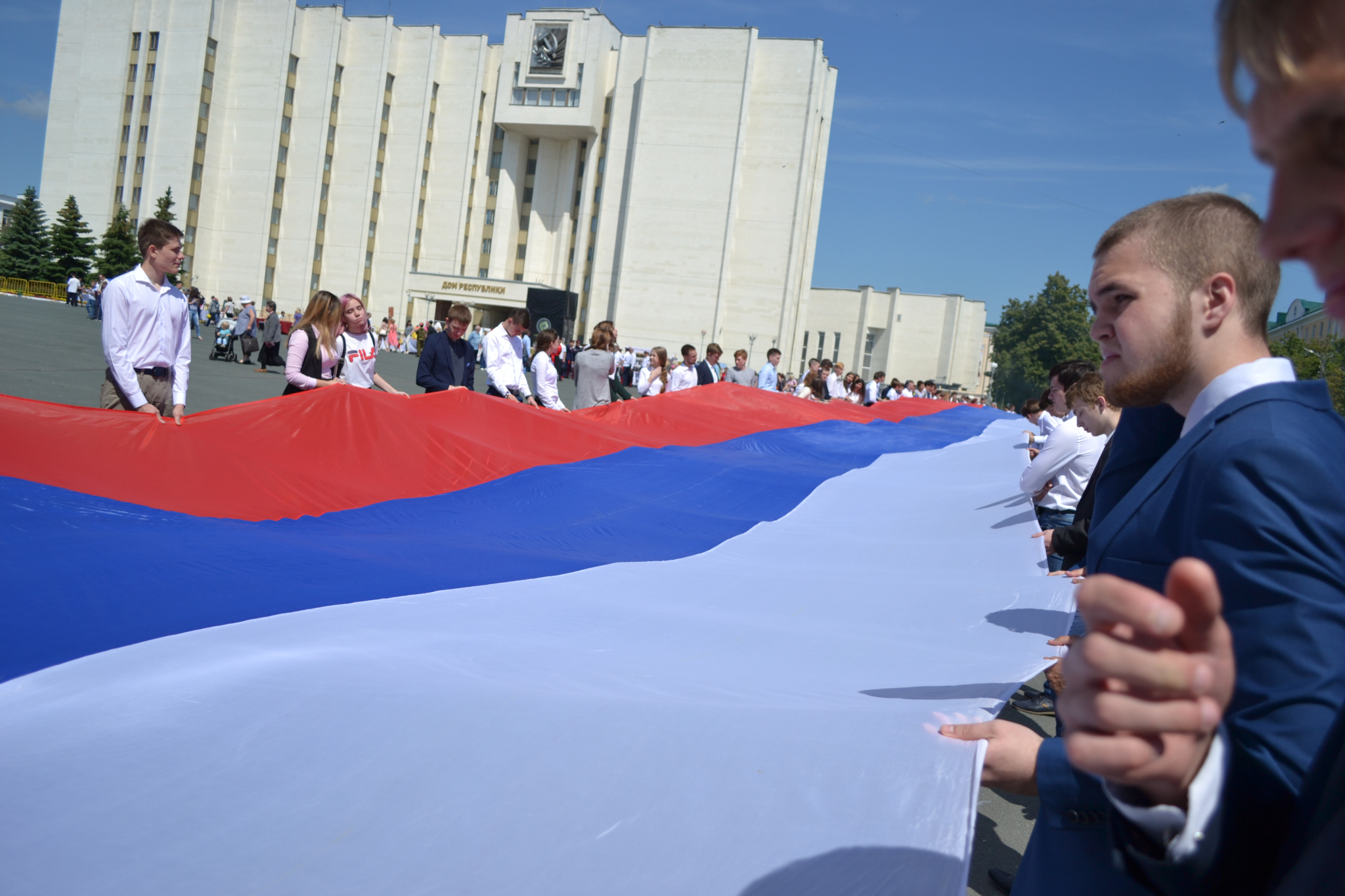 В Саранске состоялась акция «Флаг моей России» (ФОТО)