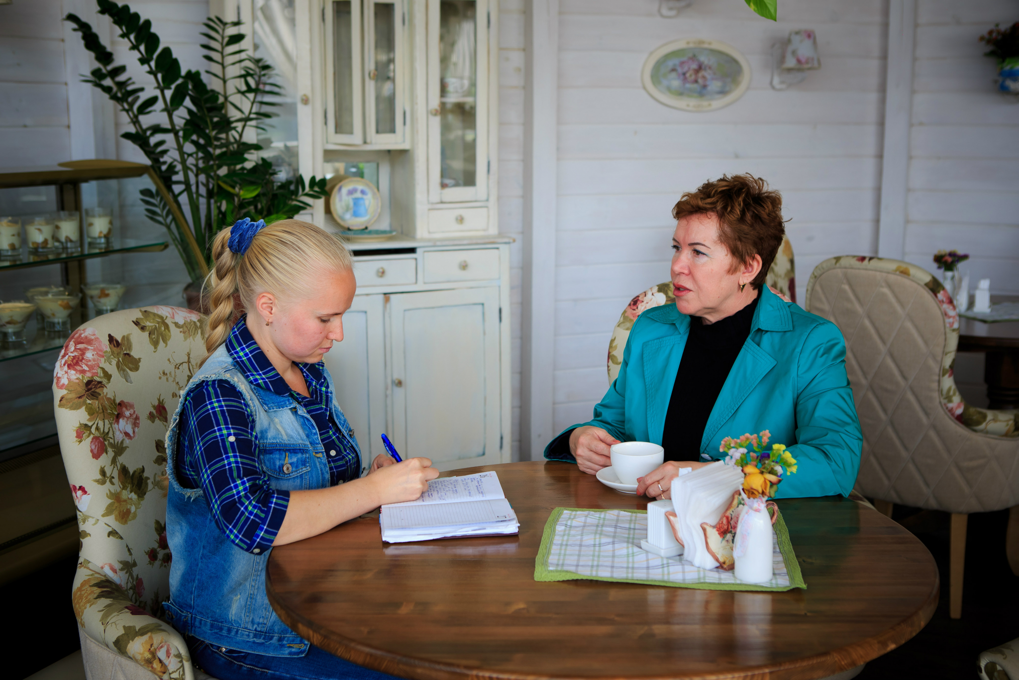 Гороскоп на 16 июля: у одного из знаков благоприятный день для общения