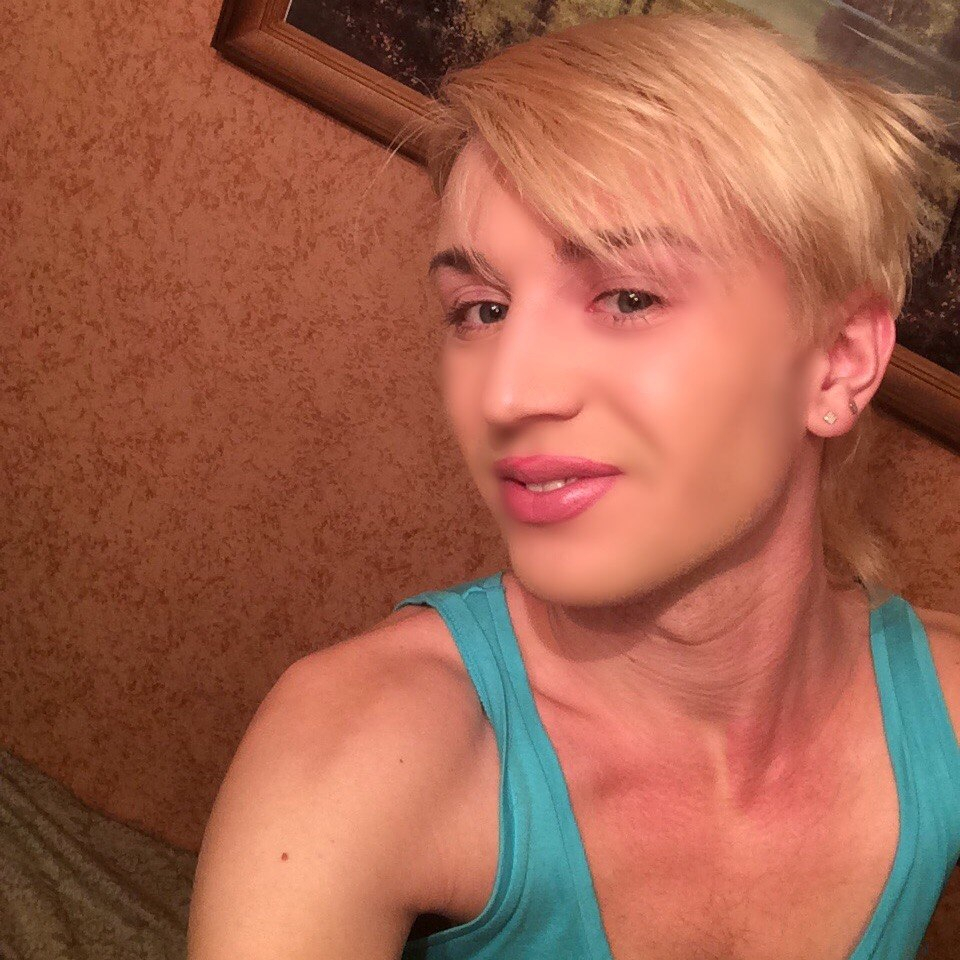 Транссексуал из Мордовии ищет любви и денег