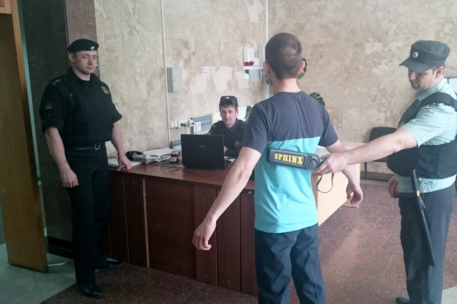 В мордовские суды пытались пронести огнестрельное оружие и боеприпасы