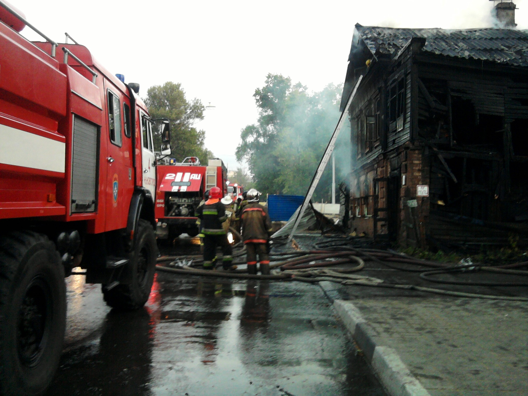 В Мордовии пожар лишил двоих мужчин жилья