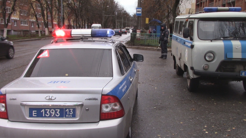 Обрушение новостройки в Саранске: Сотрудники полиции обеспечивают охрану общественного порядка