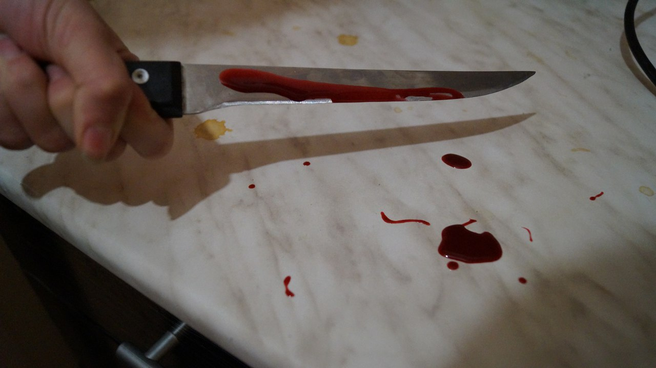 Жительница Мордовии отправляла экс-супруга на заработки с помощью ножа
