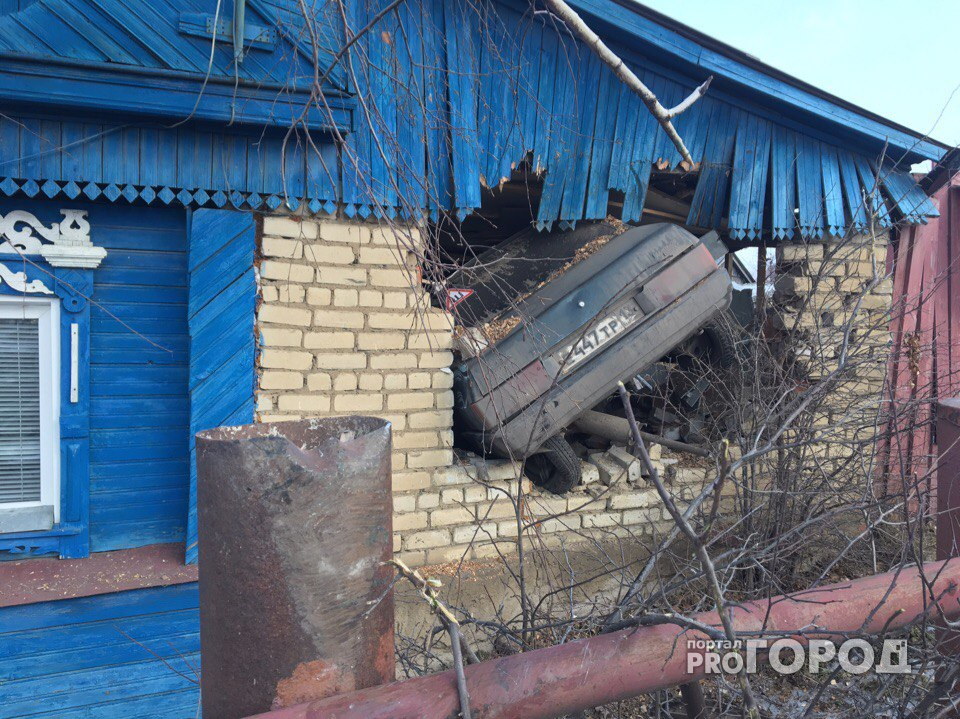 Подробности шокирующего инцидента в Саранске: В дом въезжают не впервые (ФОТО)