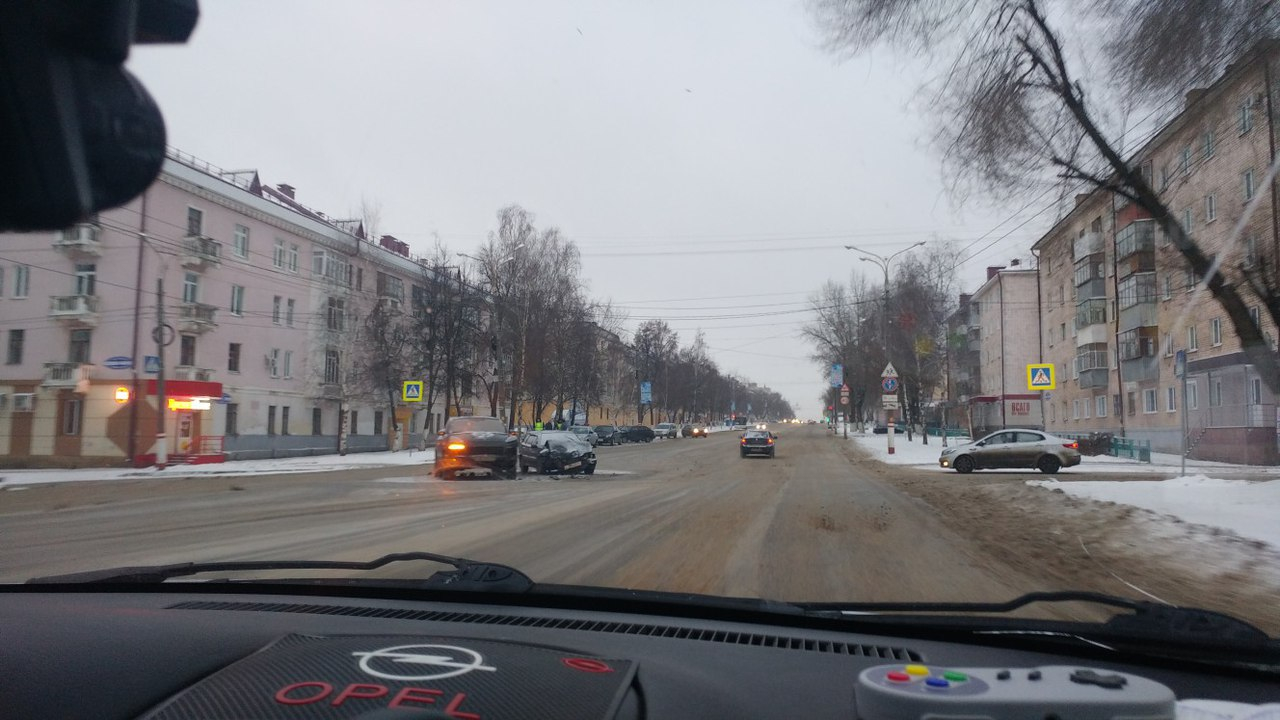 В Саранске не поделили дорогу «ВАЗ» и дорогой внедорожник