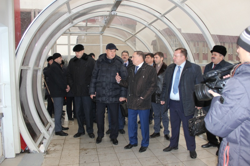 Председатель Правительства Мордовии стал первым пассажиром лифта на вокзале в Рузаевке
