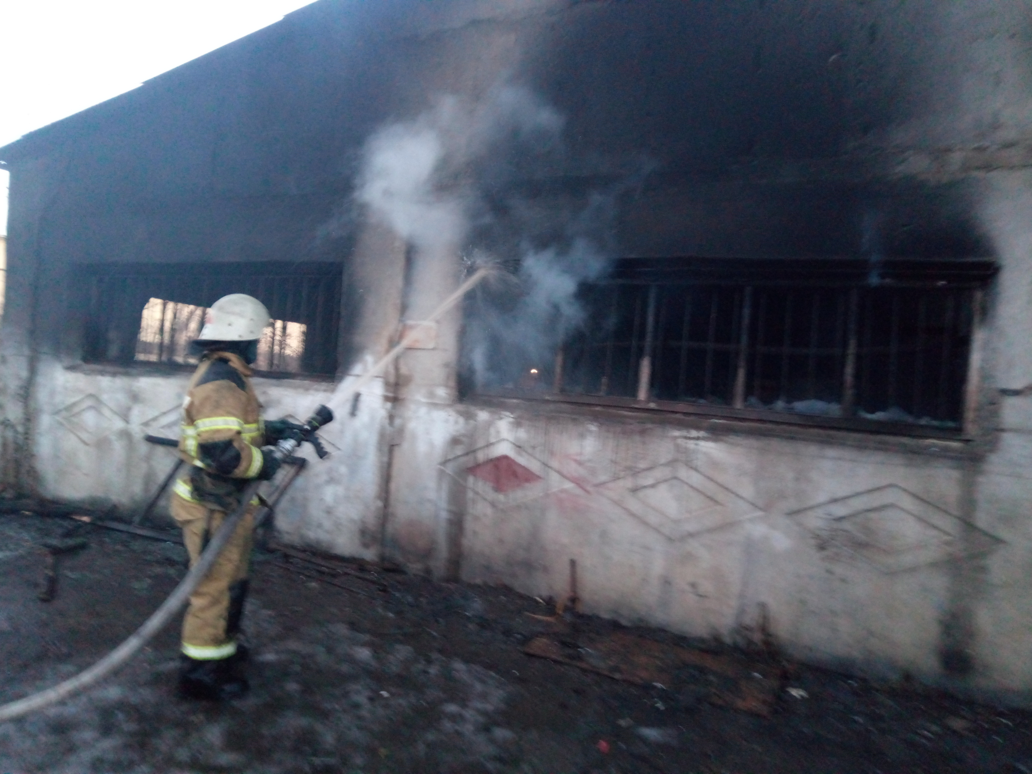 В Саранске из-за неудачной сварки бензобака полностью сгорел автобокс (ФОТО)