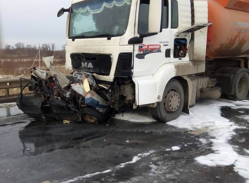 В ДТП на границе с Мордовией погибли пять человек: возбуждено уголовное дело