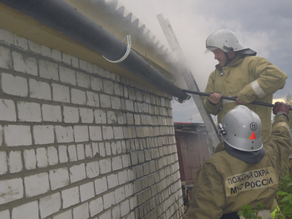 В пригороде Саранска горел жилой дом: мужчина получил серьезные ожоги