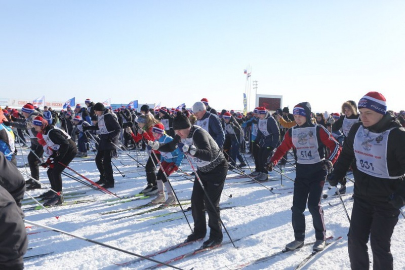 В Саранске на «Лыжню России» вышли более четырех тысяч горожан