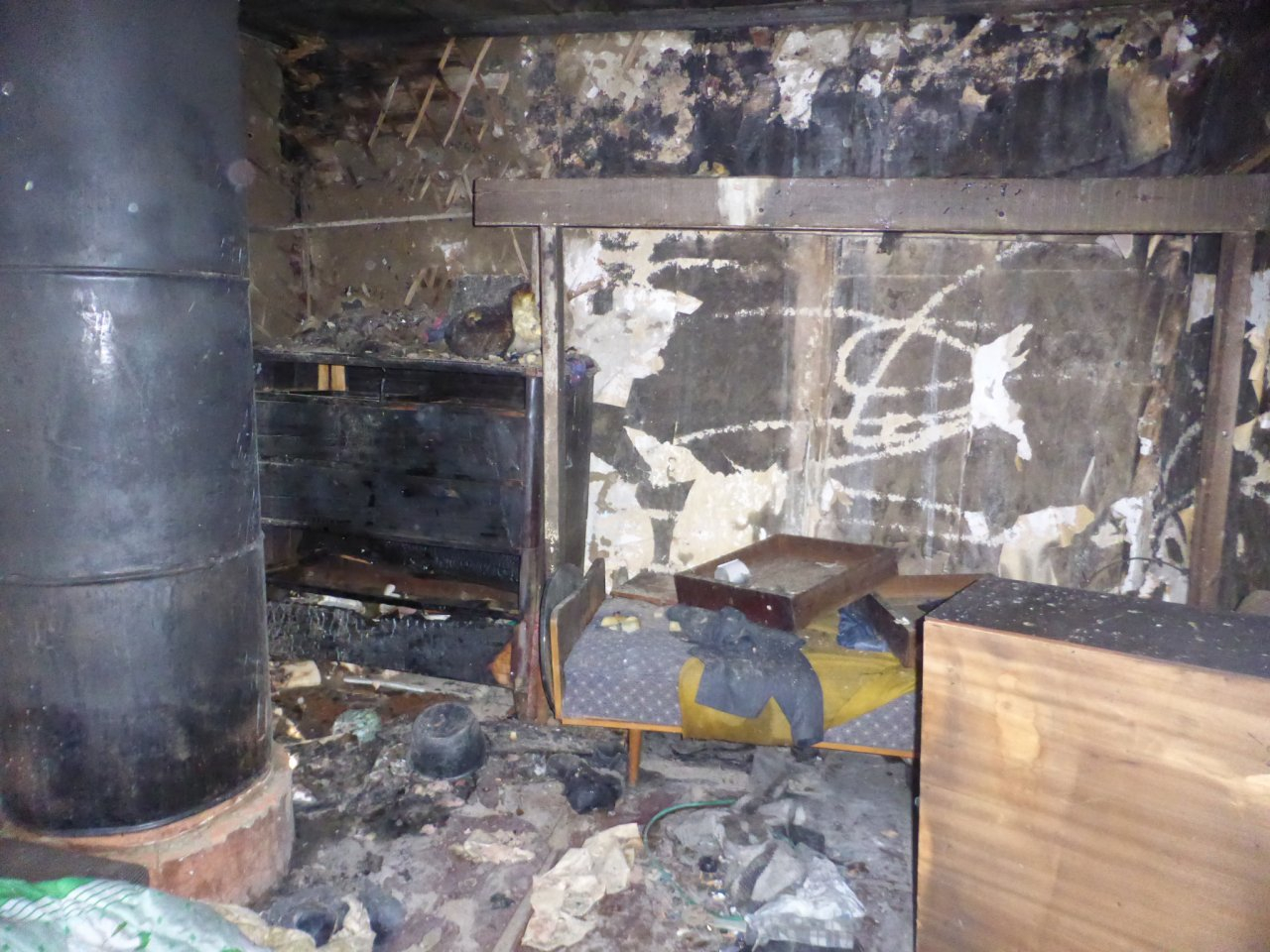 В Саранске случайный прохожий вытащил бродягу из горящего дома 