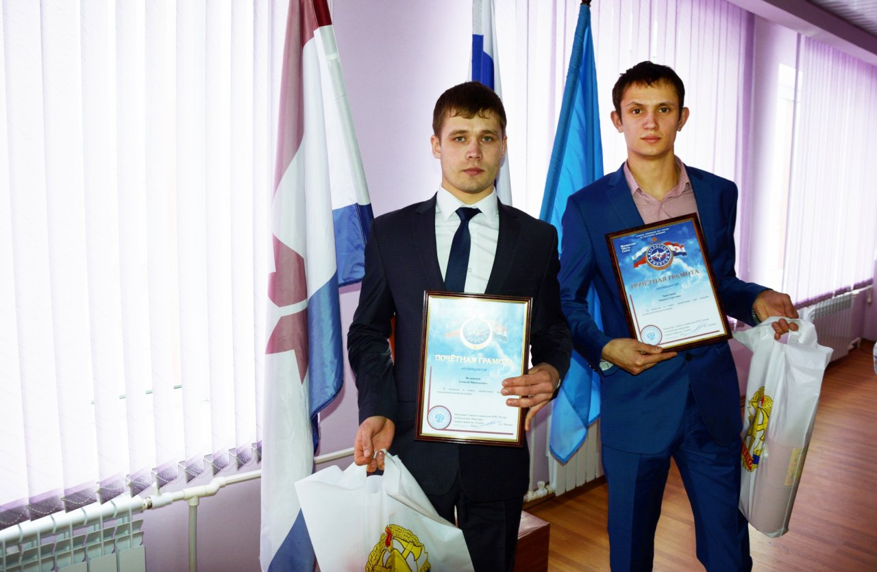 Два жителя Саранска получили награды за спасение бродяги из горящего дома 