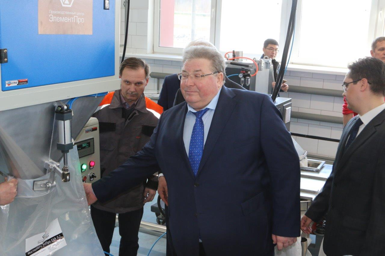 Глава Мордовии открыл многофункциональный производственный центр