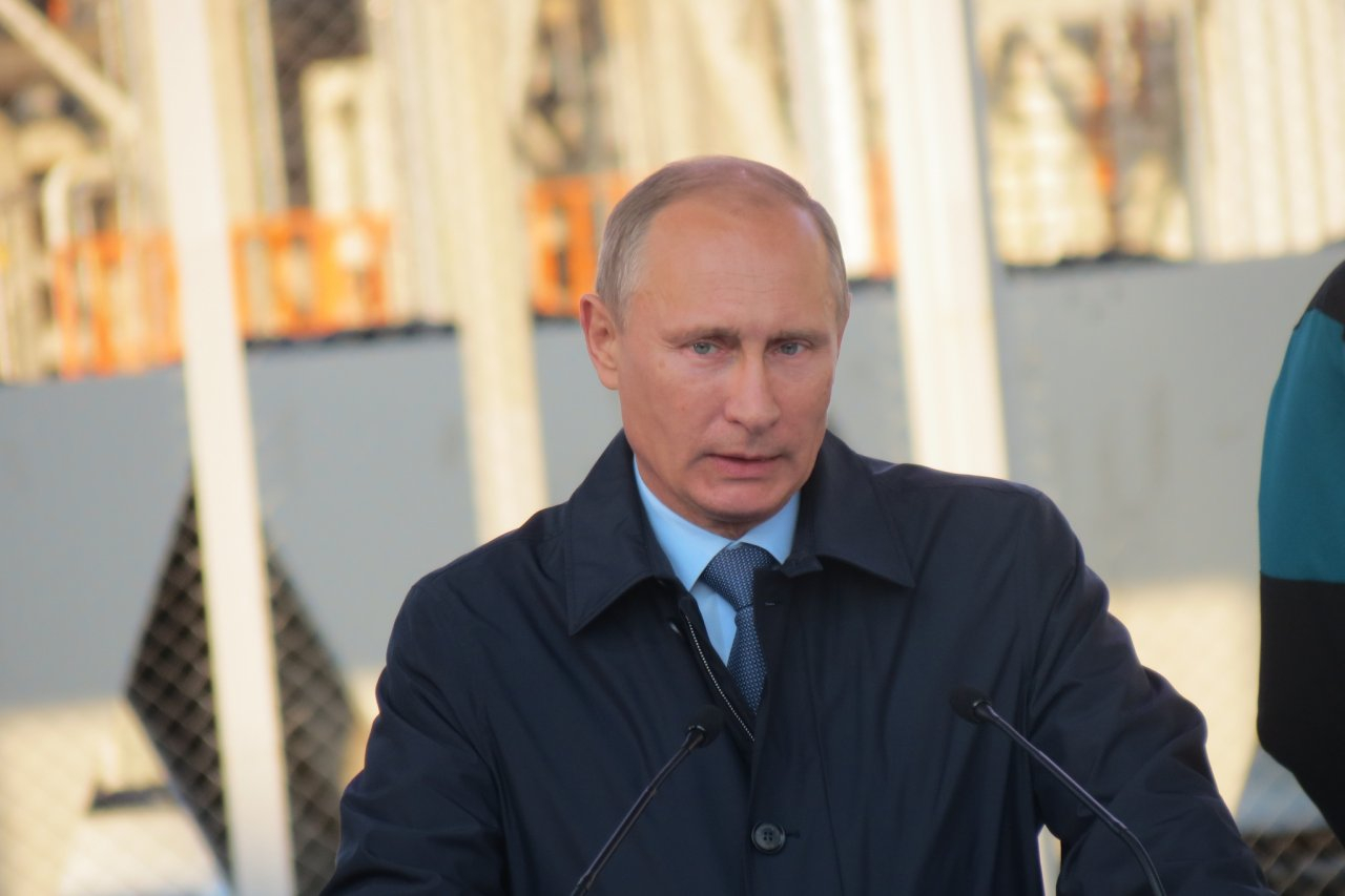 Новости России: Путин предложил строить дополнительные студенческие общежития 
