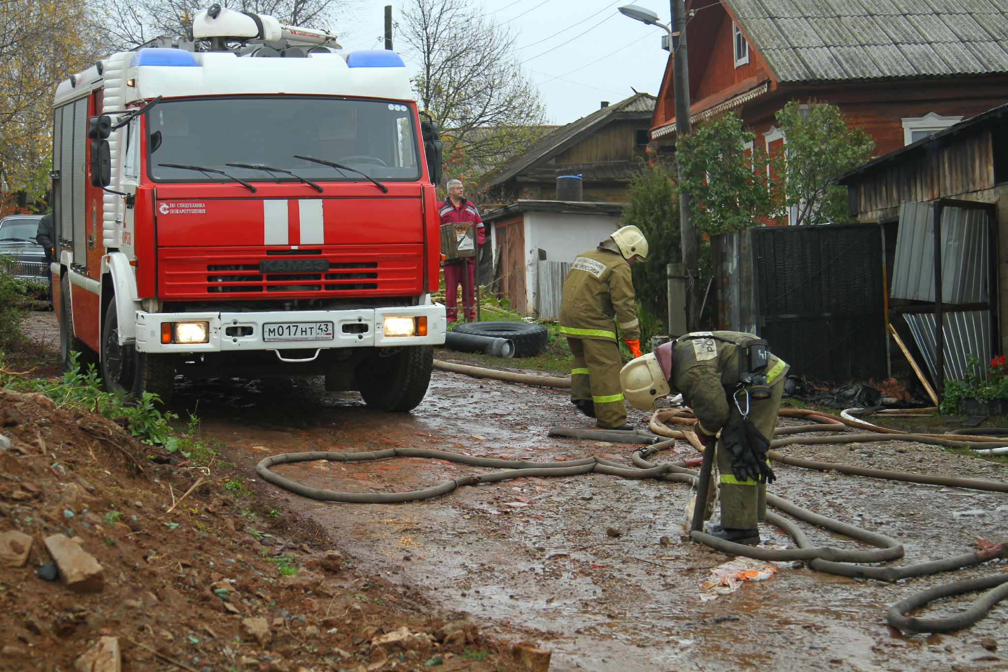 В Мордовии огонь едва не уничтожил дом