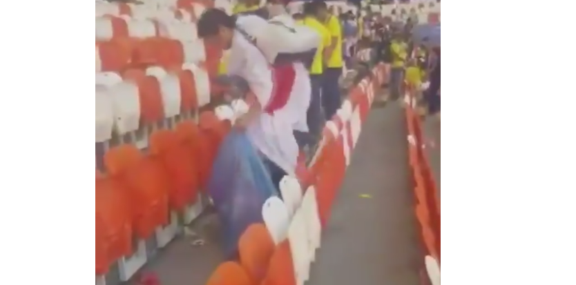 В Саранске после матча ЧМ-2018 болельщики сборной Японии убрали за собой мусор с трибун