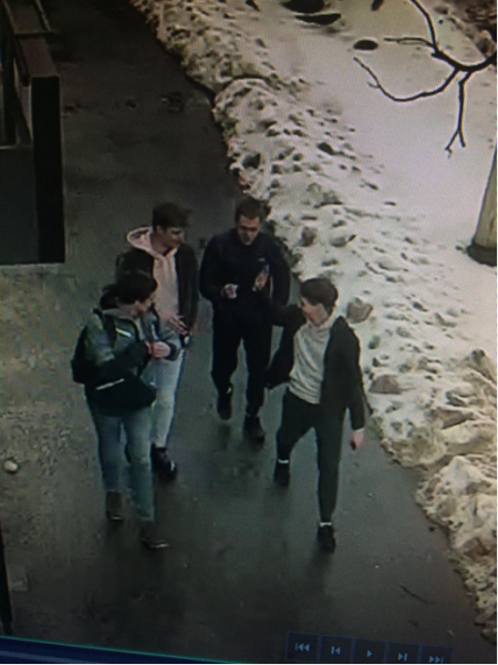 В Саранске ищут молодых парней, укравших одежду из магазина «Адидас»