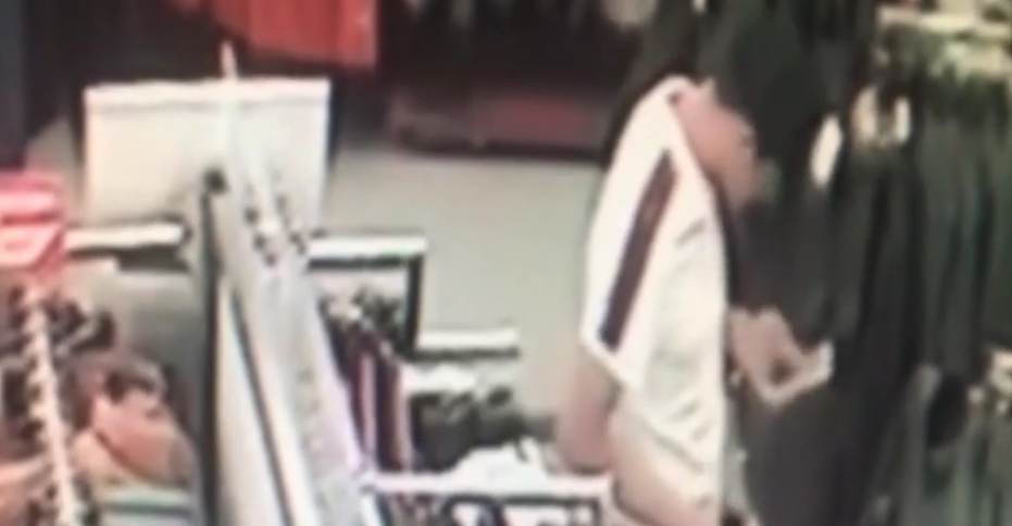В Саранске молодой человек украл джемпер из магазина