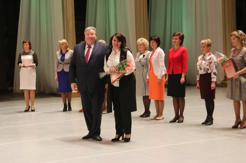 Владимир Волков поздравил педагогическое сообщество Мордовии с Международным Днем учителя