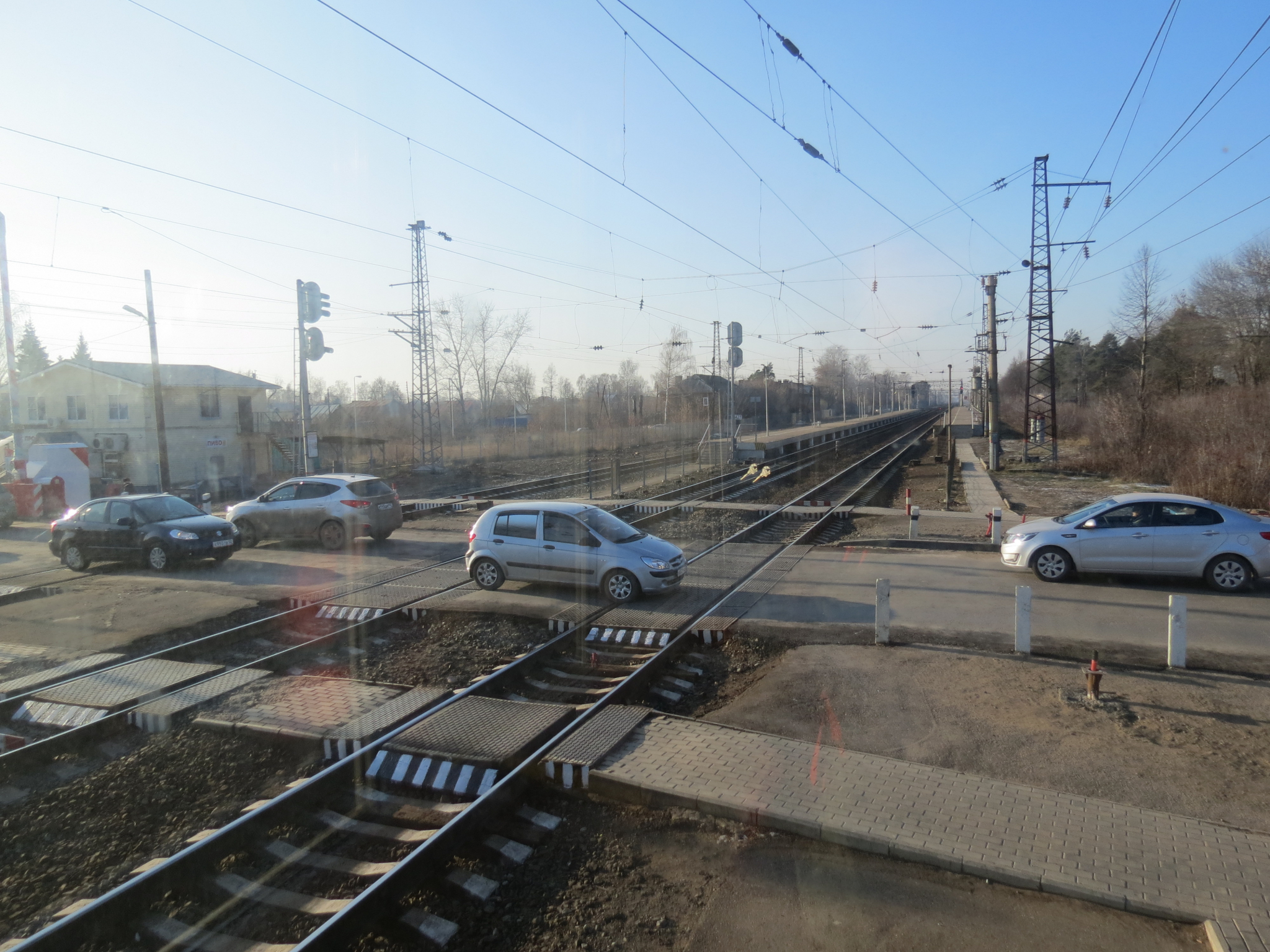 В пригороде Саранска временно закроют железнодорожный переезд