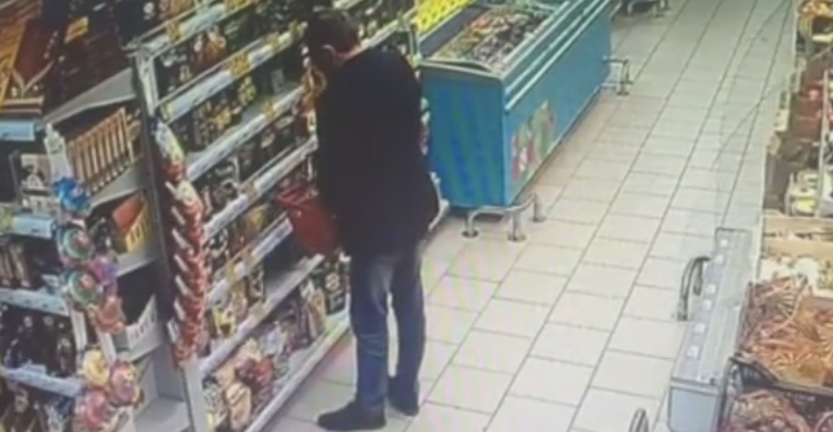 В Саранске разыскивают мужчин, которые украли продукты из магазина