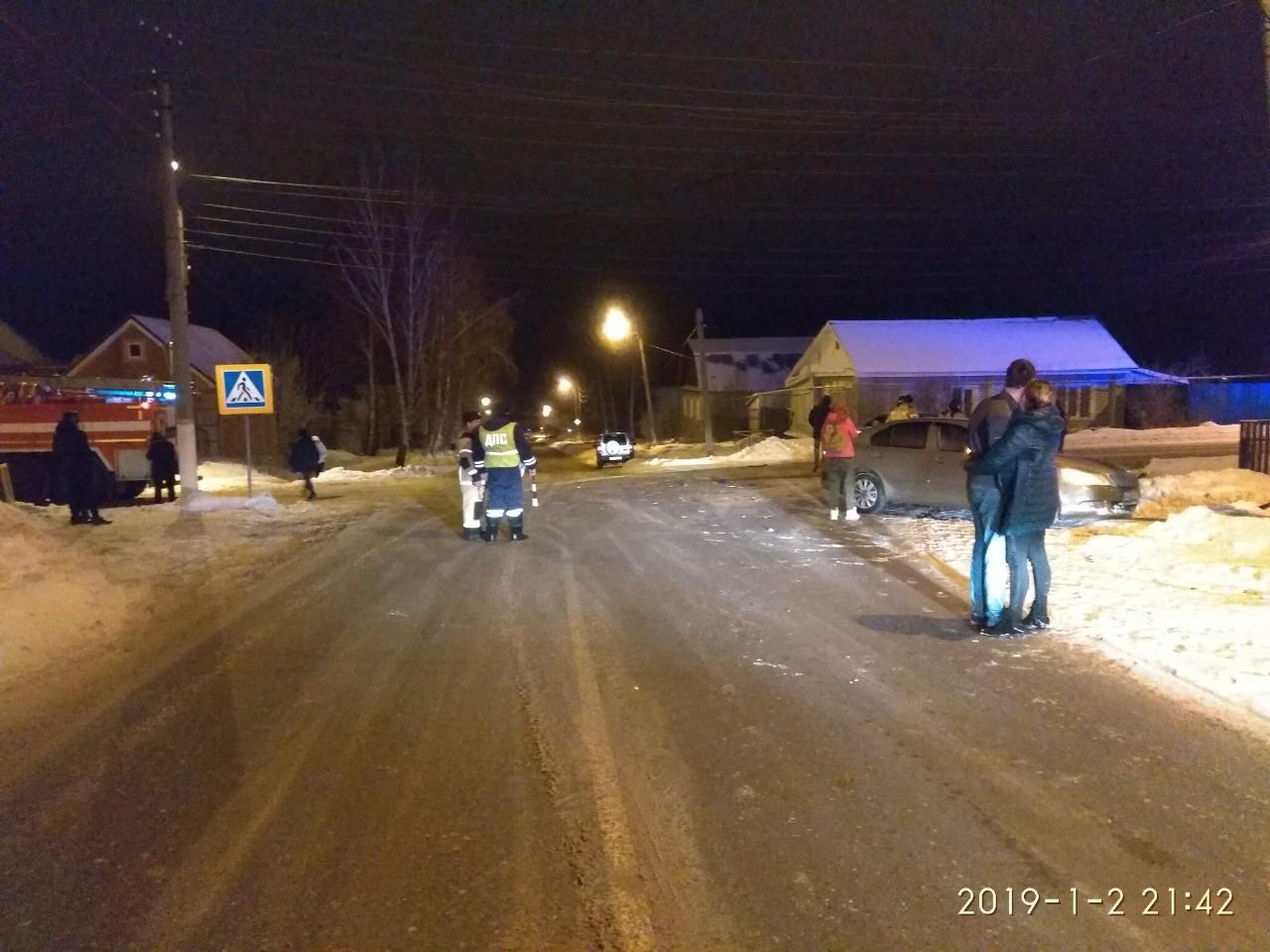 В Мордовии не смогли разъехаться «Шкода» и «ВАЗ»: два человека пострадали