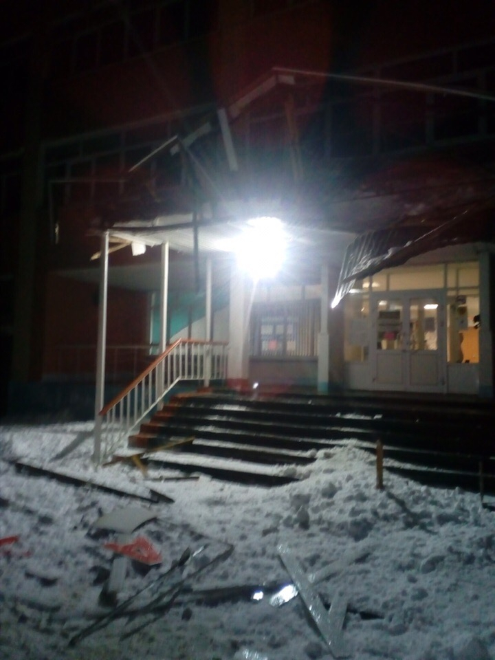 В Мордовии из-за снега и льда рухнула крыша школы: СКР проводит проверку