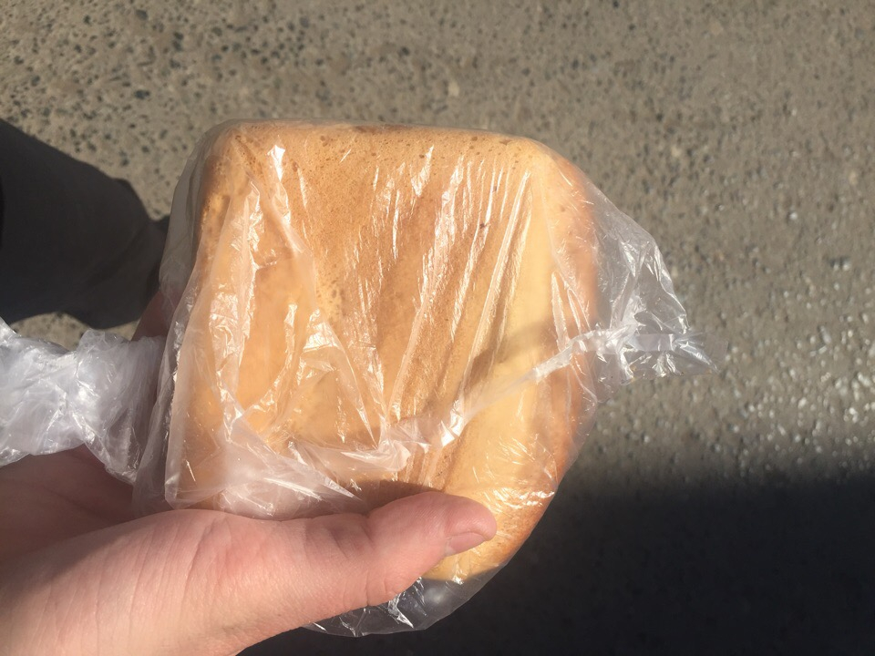 Жителю Саранска продали хлеб с отвратительной начинкой