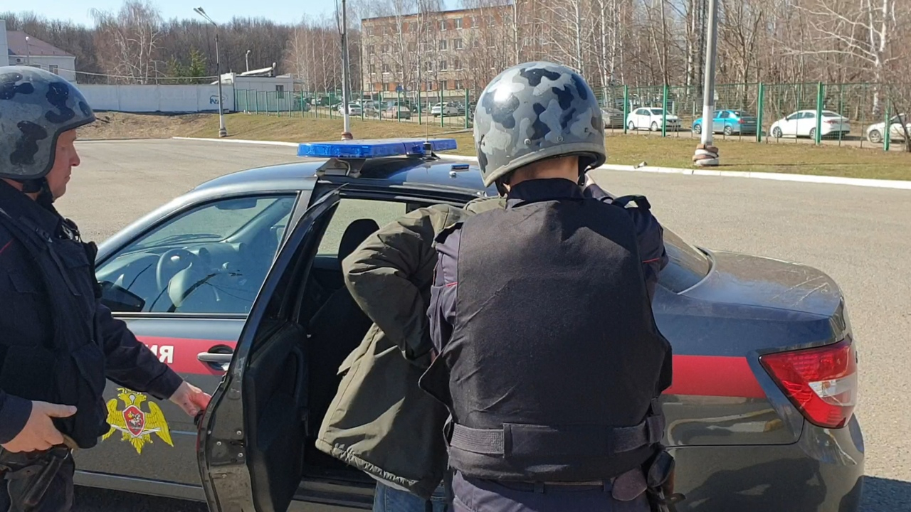 В Саранске задержали дебошира, который пытался разрушить кафе