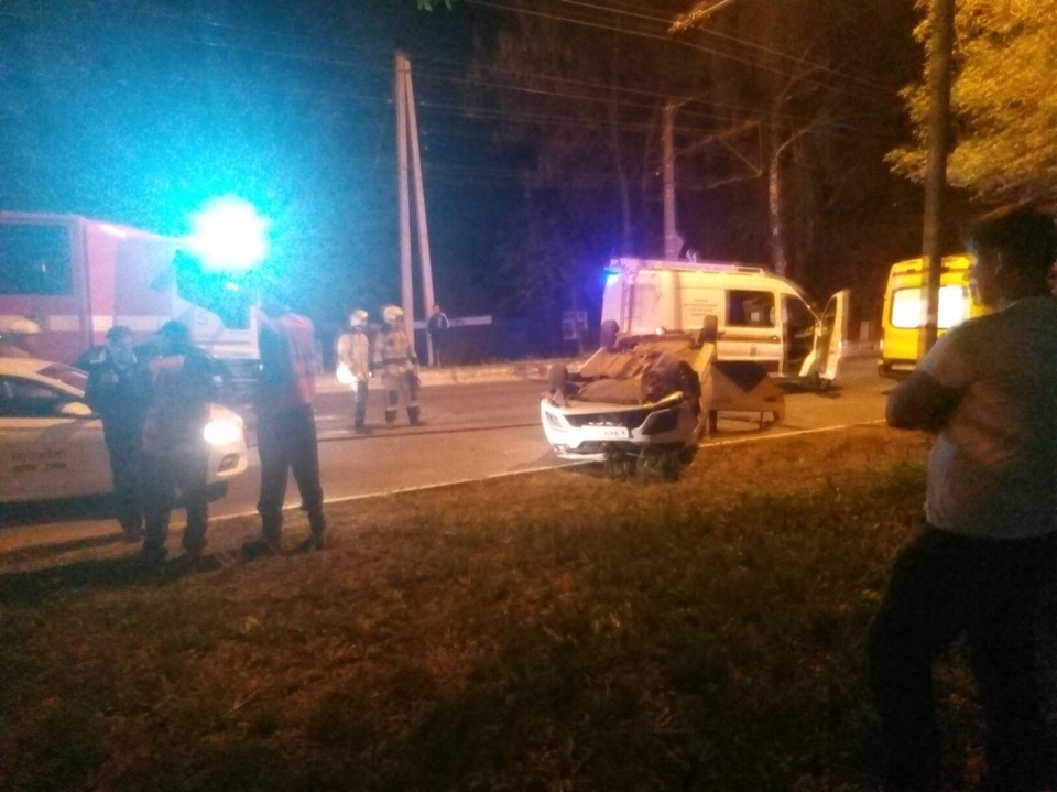 Два автомобиля такси столкнулись в Саранске: пострадали женщина и ребенок